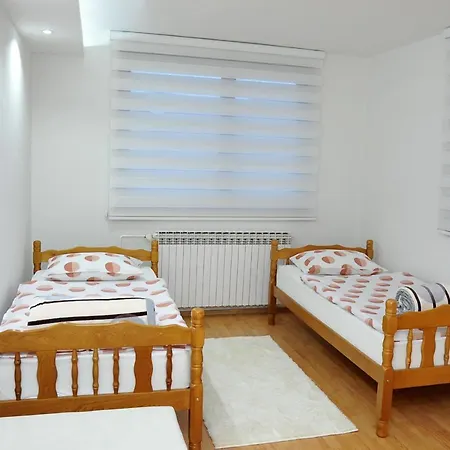 Apartman Lizdek Pale Exterior photo